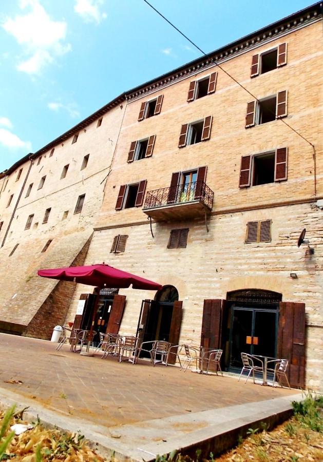 San Lorenzo Cerreto dʼEsi Exterior foto